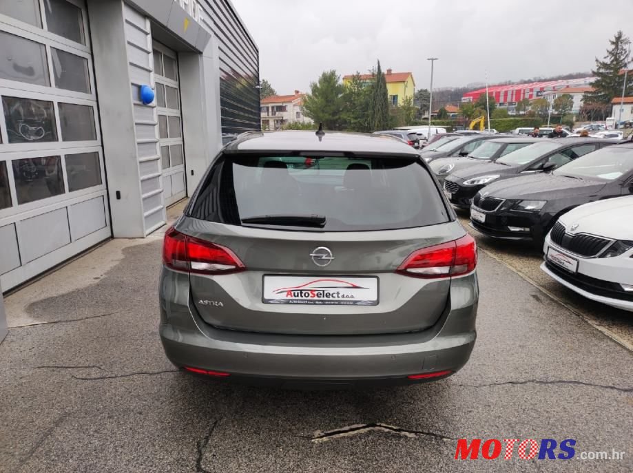 2016' Opel Astra Karavan photo #6