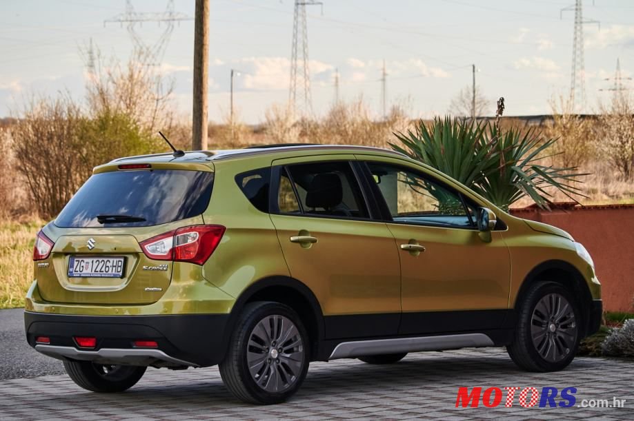 2014' Suzuki Sx4 S-Cross photo #5