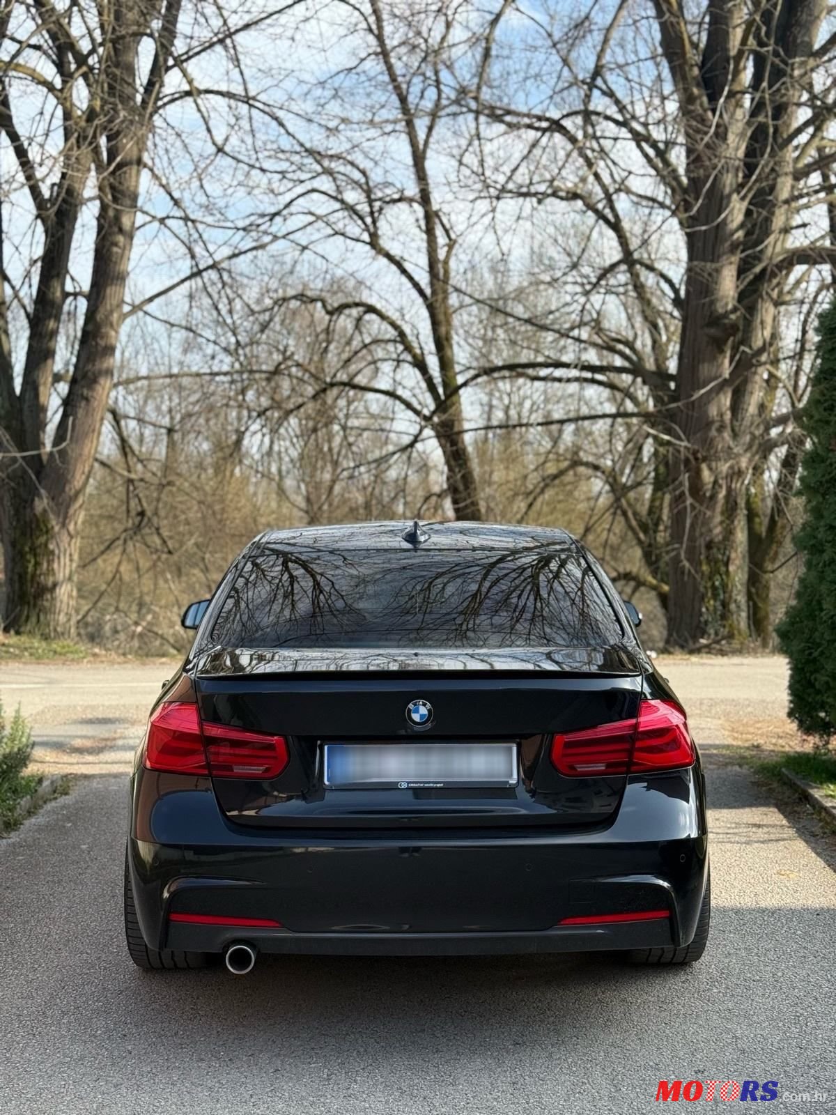 2015' BMW Serija 3 318D M Sport photo #4