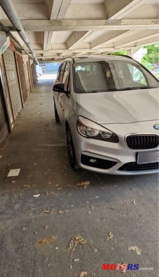 2016' BMW Serija 2 220D photo #3