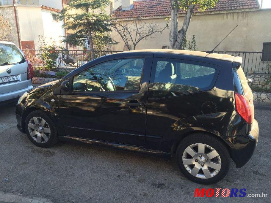 2004' Citroen C2 1,4 I Sx photo #2