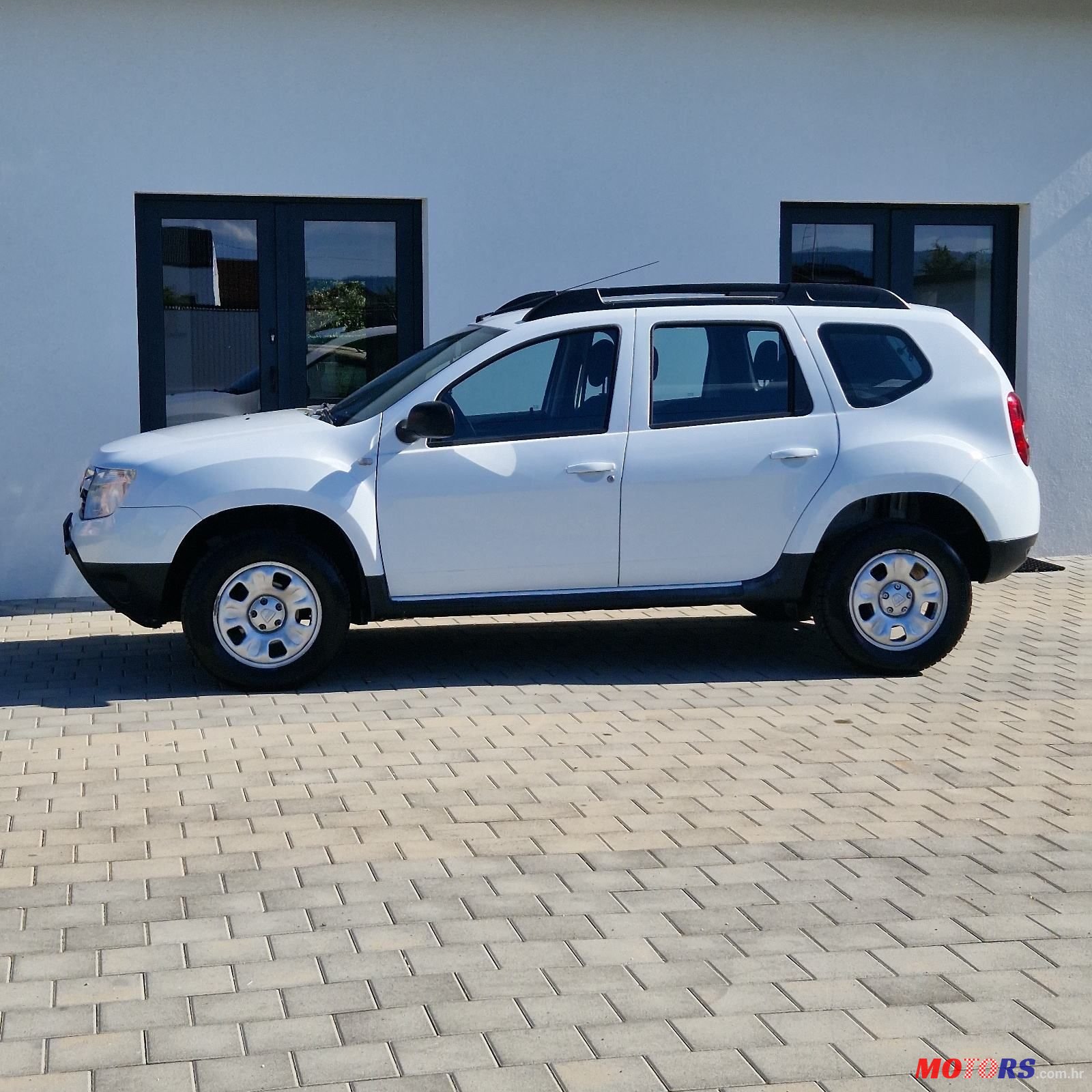 2011' Dacia Duster 1,6 16V photo #4