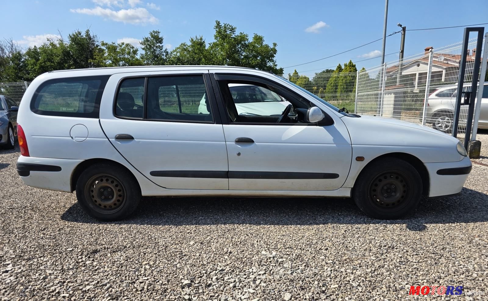 2001' Renault Megane Break photo #6