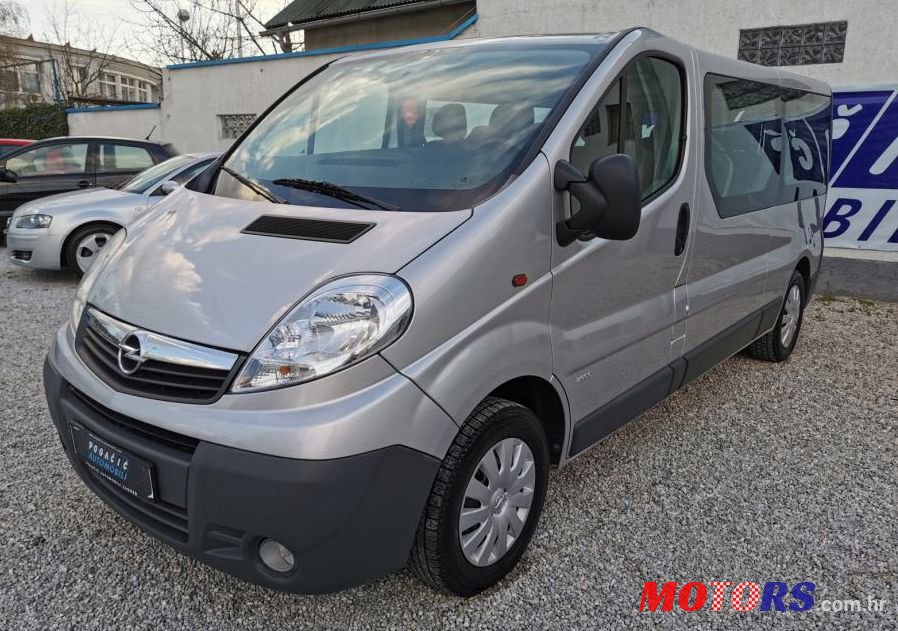 2008' Opel Vivaro 2,0 2,9 T photo #1