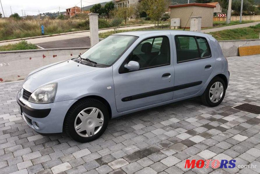 2004' Renault Clio 1.2I-Ful Oprema+Servisiran photo #1