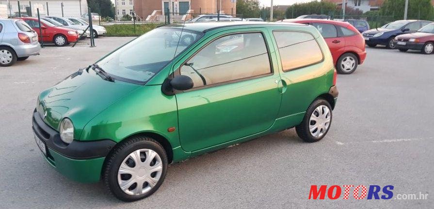 2001' Renault Twingo 1,2 photo #1