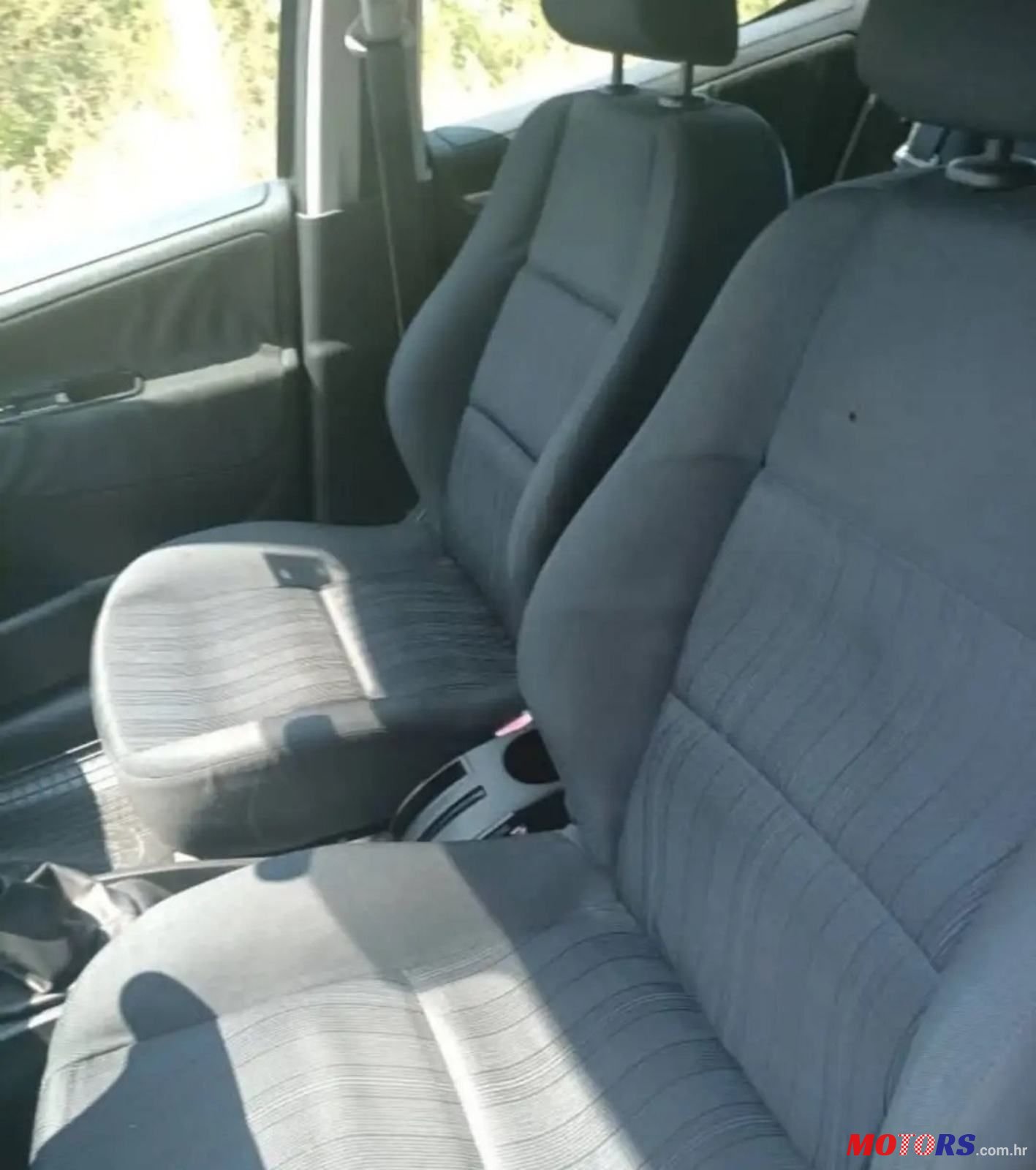 2008' Peugeot 207 1,4 photo #6