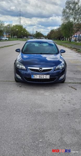 2012' Opel Astra 1,7 Cdti photo #4