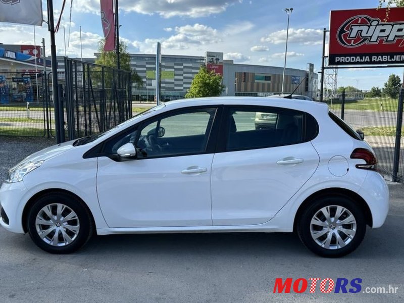 2019' Peugeot 208 1,5 Bluehdi photo #3