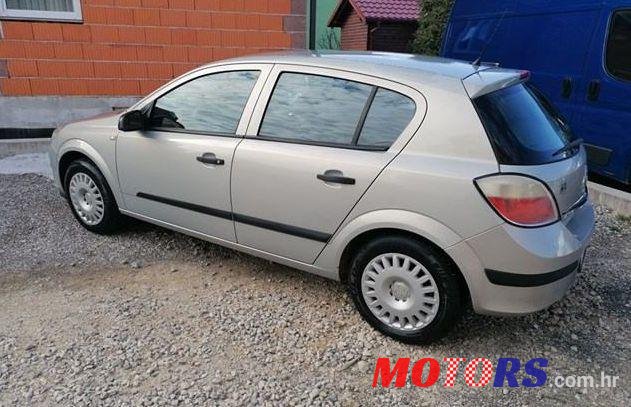 2006' Opel Astra 1,4 16V photo #1