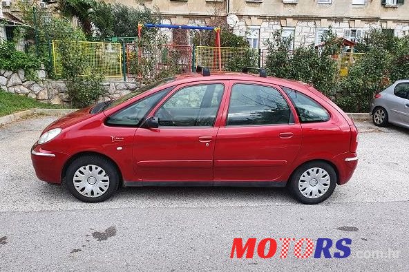 2004' Citroen Xsara Picasso 2,0 Hdi photo #1