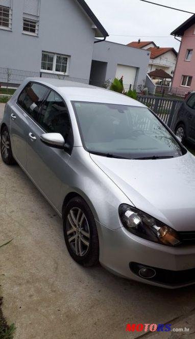 2011' Volkswagen Golf VI 1,6 Tdi photo #2