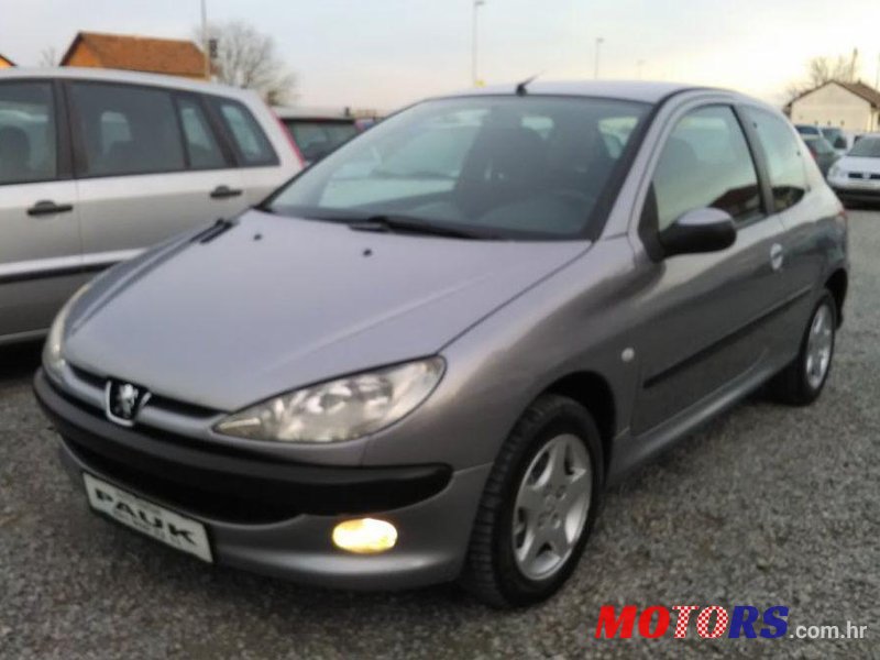 2004' Peugeot 206 206 1,4 Hdi photo #2