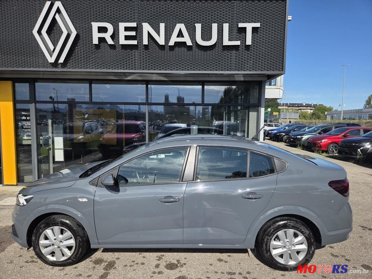 2024' Dacia Logan Expression Tce 90 photo #1