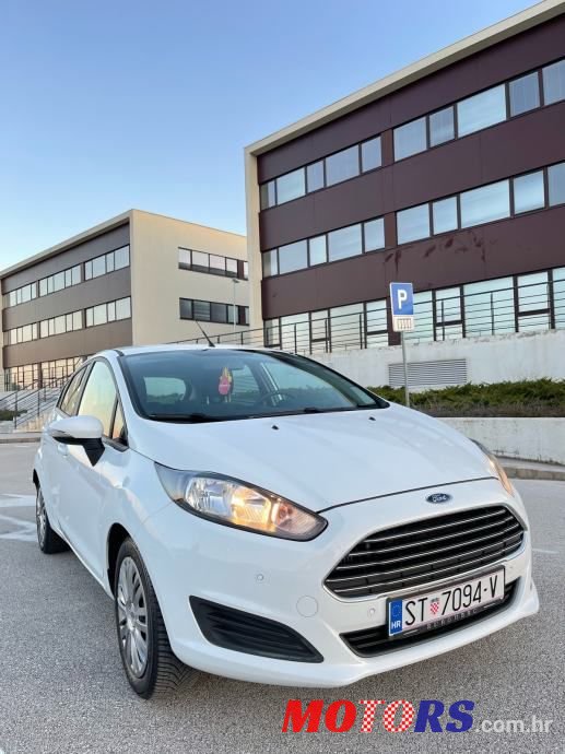 2014' Ford Fiesta photo #2