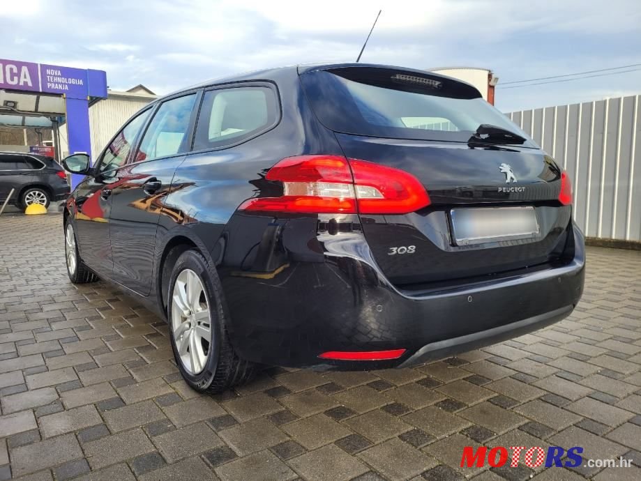 2018' Peugeot 308 Sw photo #3