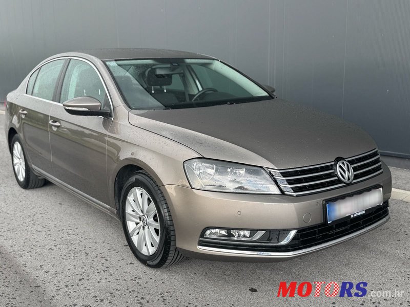 2011' Volkswagen Passat 2,0 Tdi photo #1