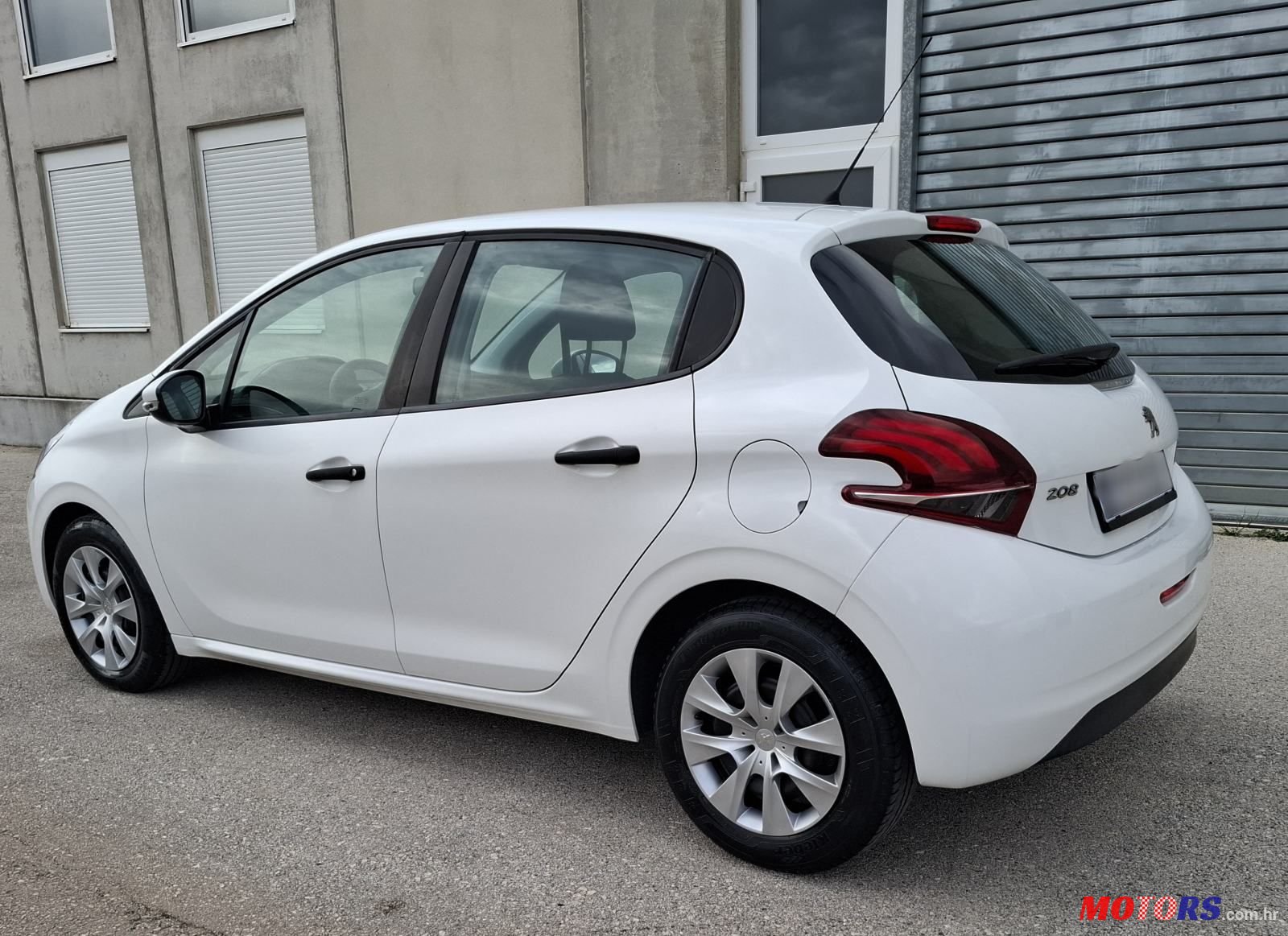 2017' Peugeot 208 1,6 Bluehdi photo #2