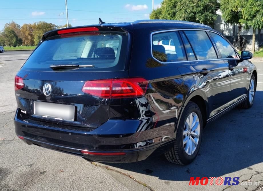 2018' Volkswagen Passat Variant photo #4