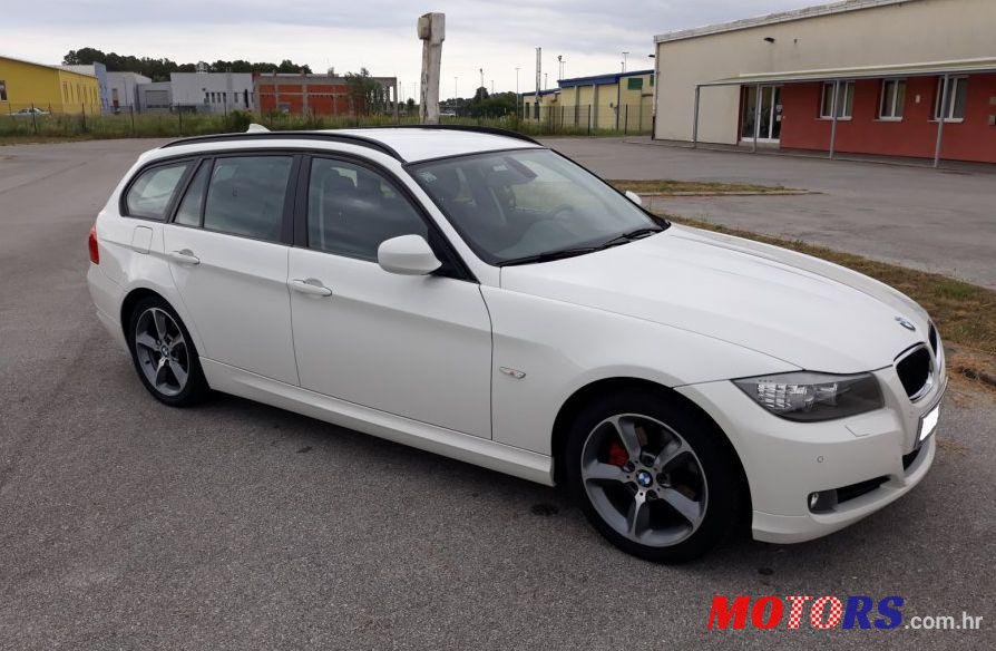 2012' BMW Serija 3 Touring 318D photo #3