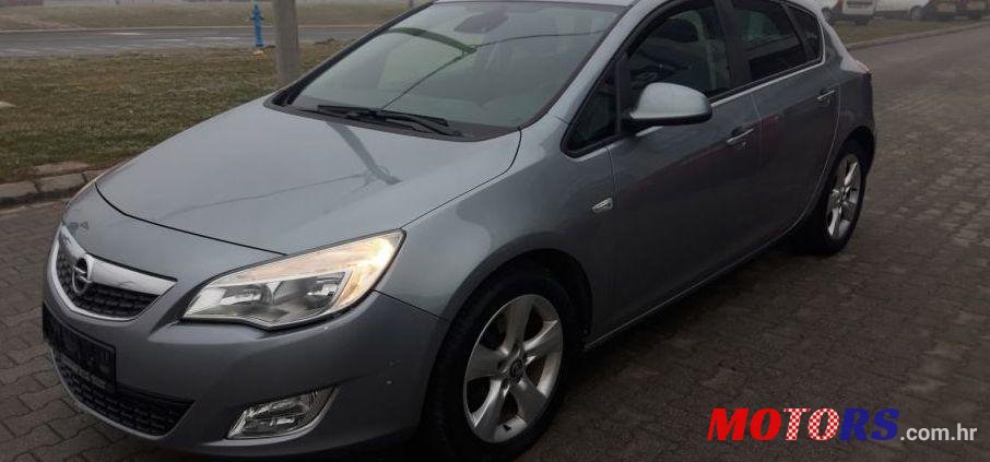 2011' Opel Astra 1,7 Cdti Sport photo #1