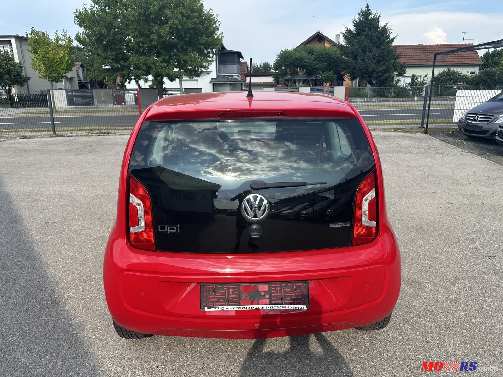 2013' Volkswagen Up! 1,0 Up! photo #4