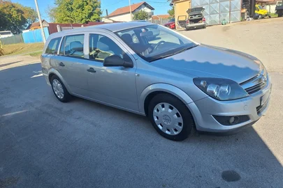 2010' Opel Astra Karavan