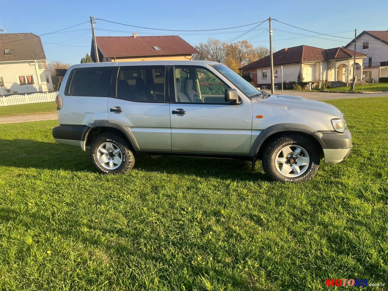 2004' Nissan Terrano 2,7 Tdi Sport photo #4