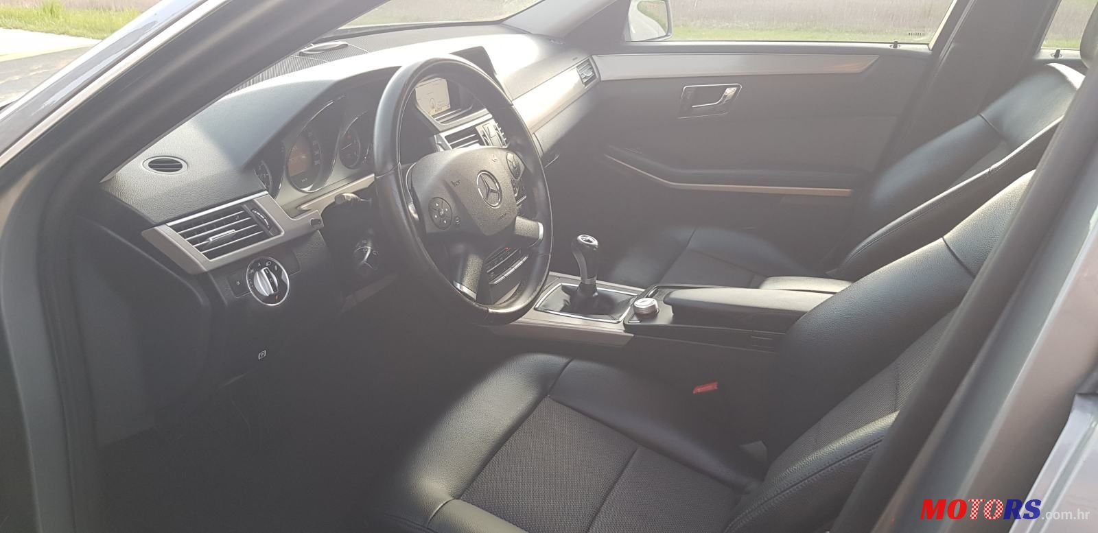 2010' Mercedes-Benz E-Klasa 200 Cdi photo #6