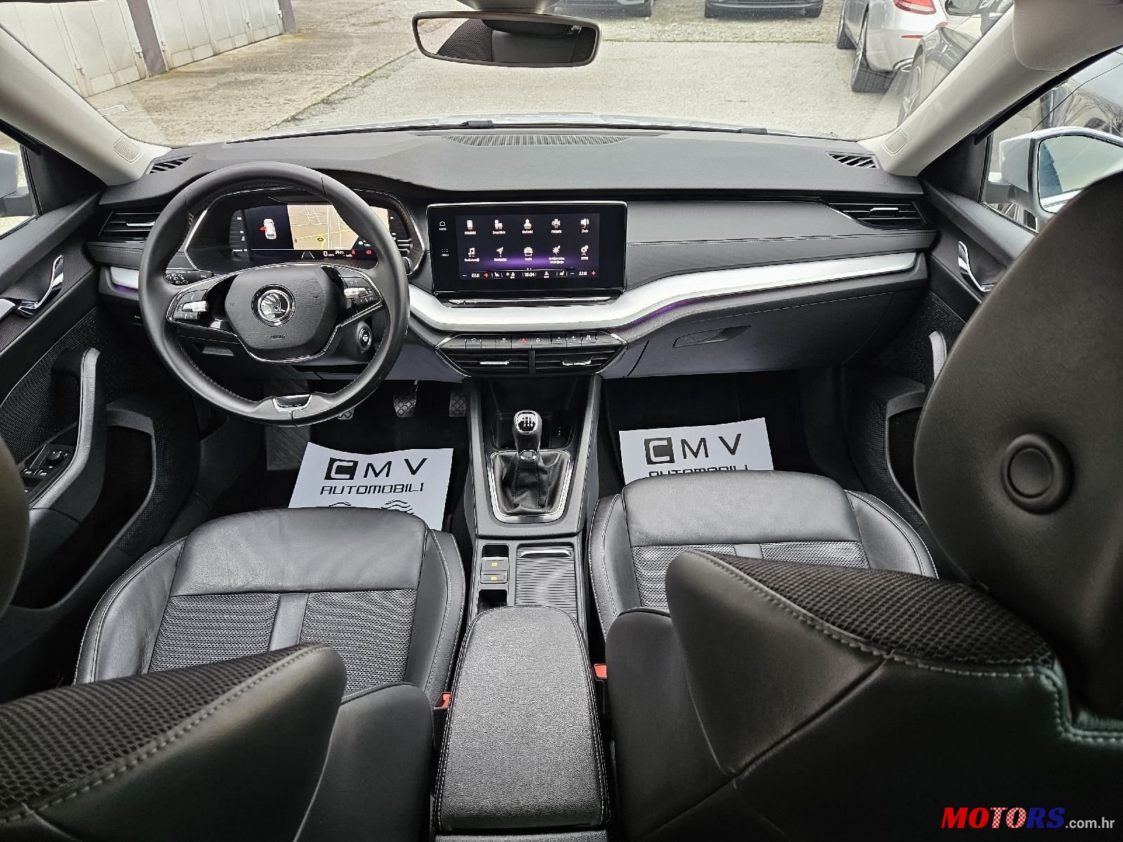 2020' Skoda Octavia Combi photo #2