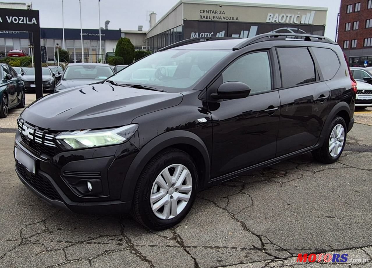 2024' Dacia Jogger photo #1