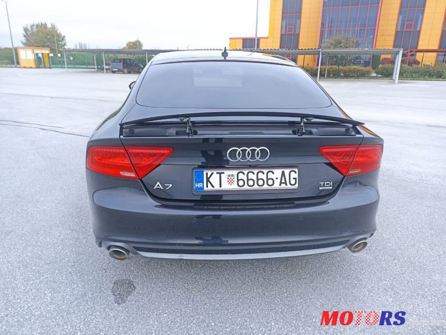 2012' Audi A7 photo #4