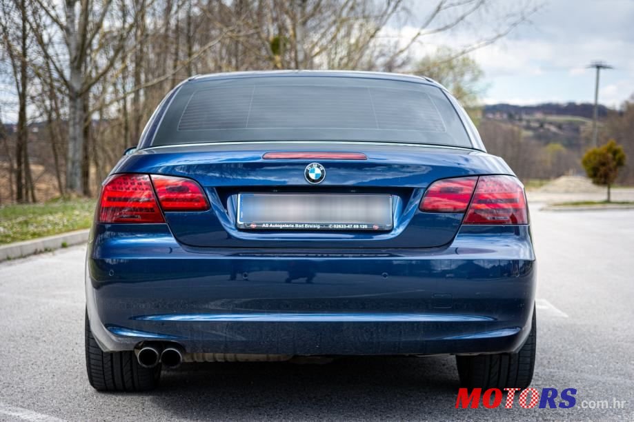 2011' BMW Serija 3 330D photo #4