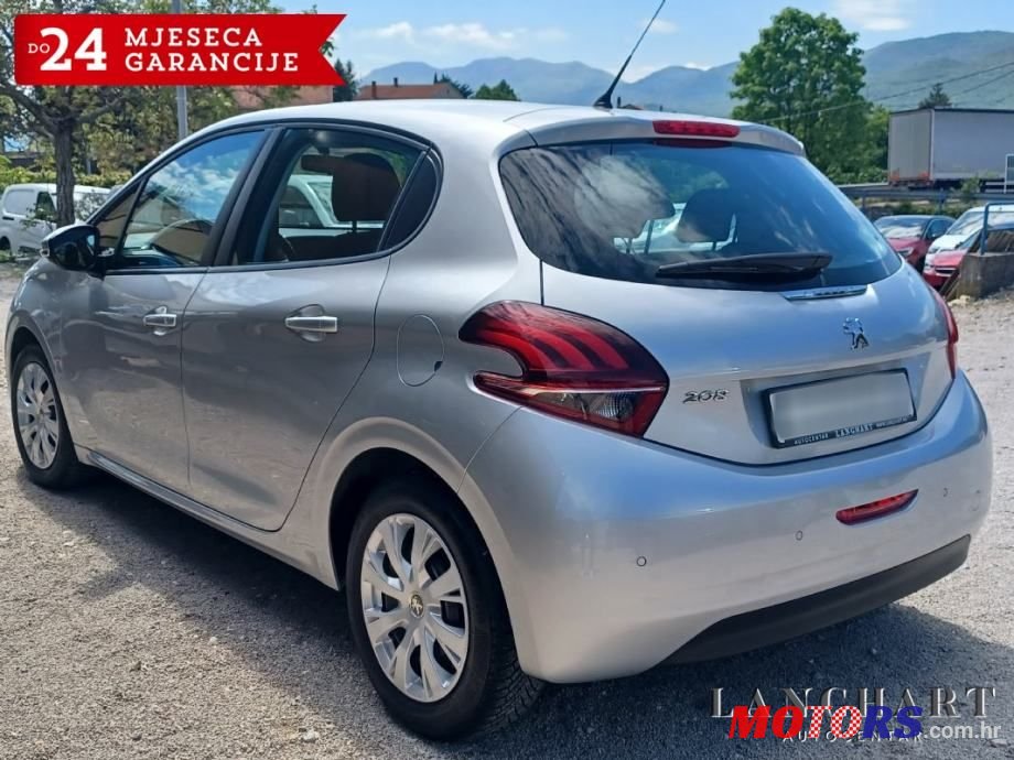 2017' Peugeot 208 photo #2