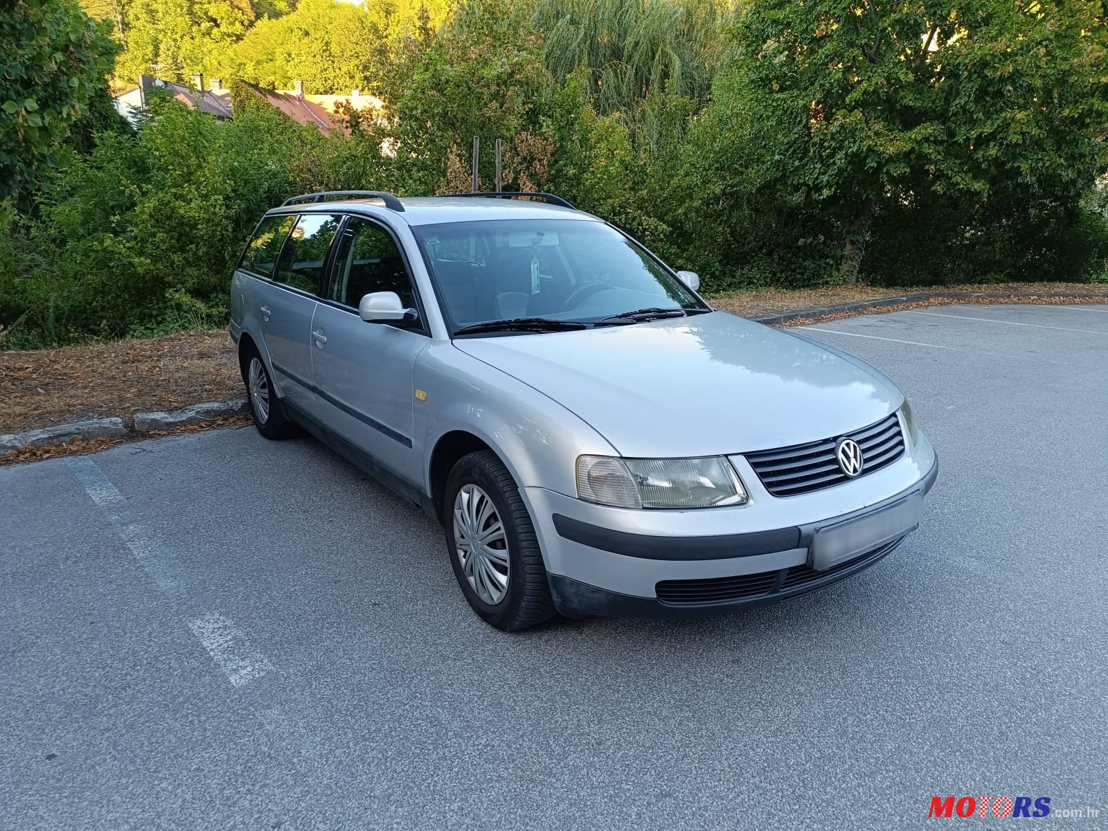 2000' Volkswagen Passat Variant photo #2