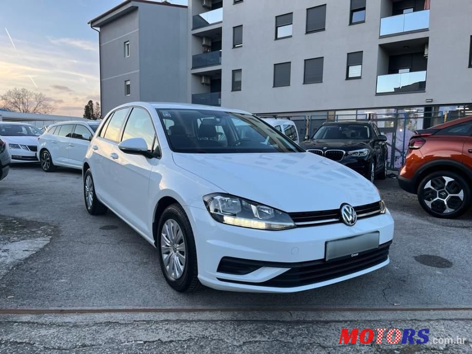 2017' Volkswagen Golf 7 1,6 Tdi photo #1