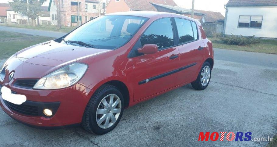 2007' Renault Clio 1,5 Dci photo #1