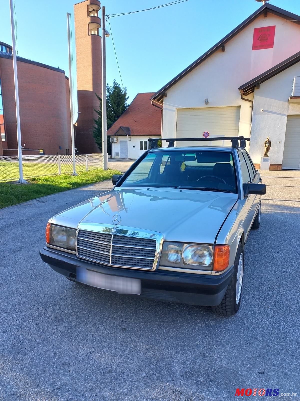 1986' Mercedes-Benz 190 D photo #2