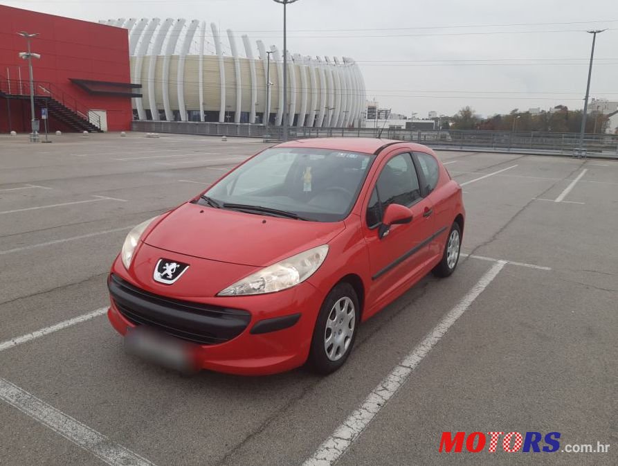 2007' Peugeot 207 1,4 photo #1