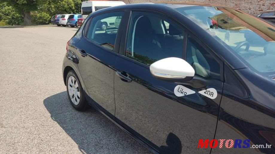 2018' Peugeot 208 1,2 photo #3