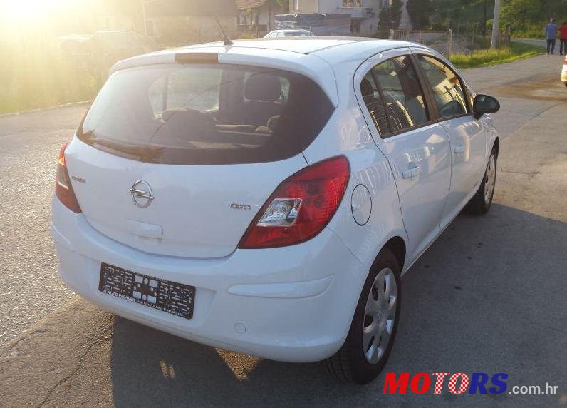 2013' Opel Corsa 1,3 Cdti photo #2