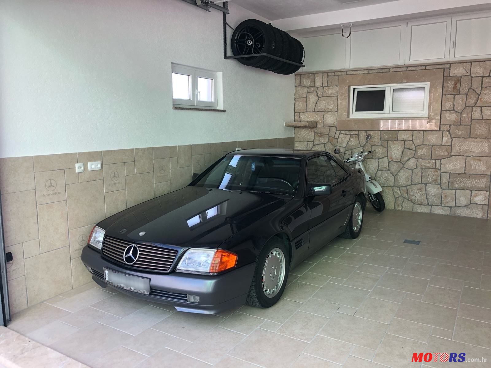 1991' Mercedes-Benz SL 300 photo #5