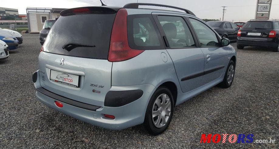 2002' Peugeot 206 Break photo #1