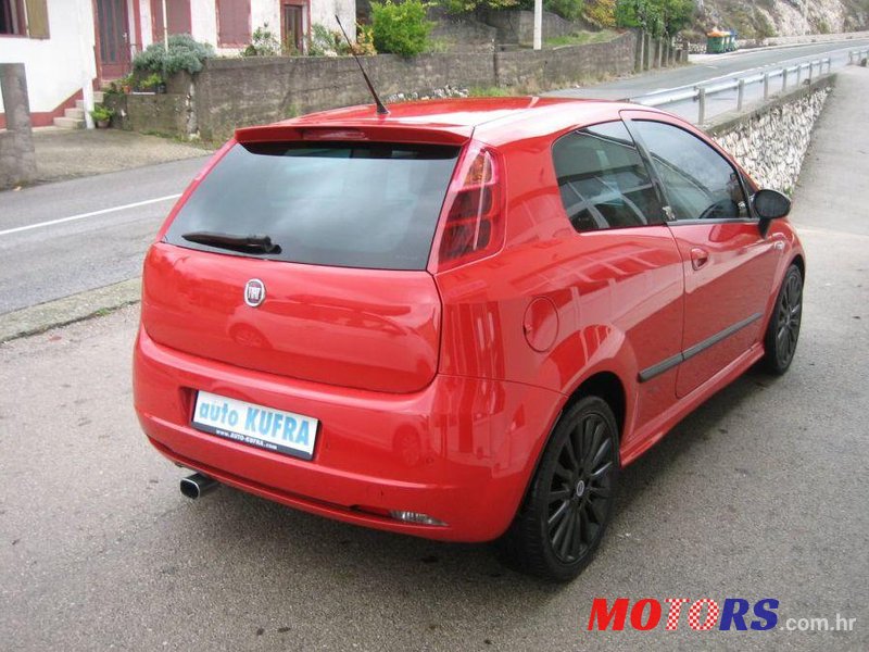 2006' Fiat Grande Punto 1,3 Multijet 16V photo #3