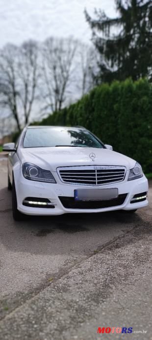 2013' Mercedes-Benz C-Klasa 220 Cdi T photo #1