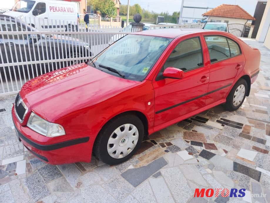 2009' Skoda Octavia photo #1