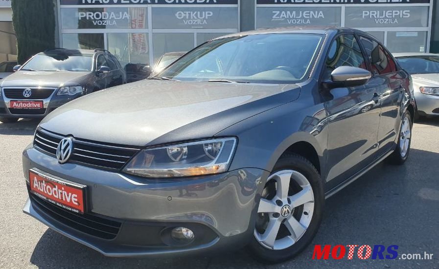 2011' Volkswagen Jetta 1,6 Tdi photo #1