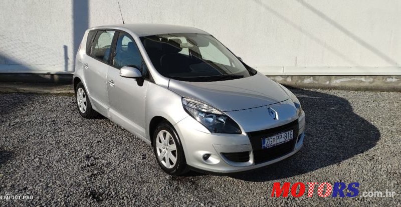 2012' Renault Scenic 1,6 Dci photo #2