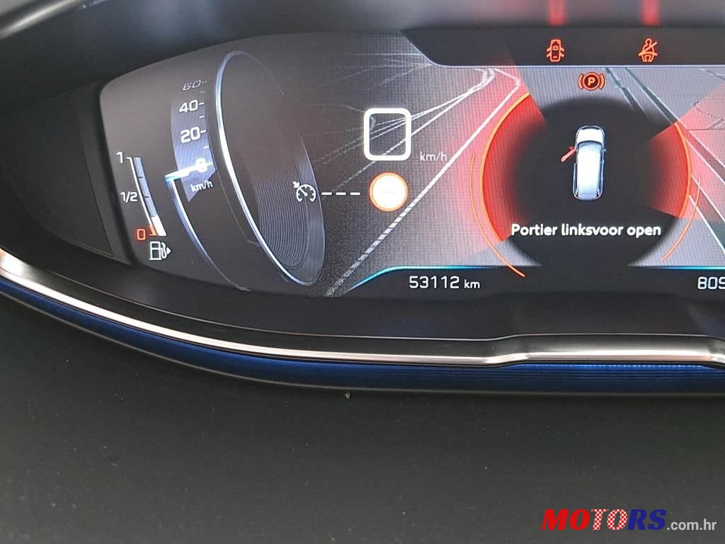2019' Peugeot 5008 photo #6
