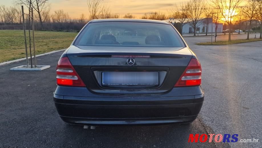 2001' Mercedes-Benz C-Klasa 200 Classic photo #6